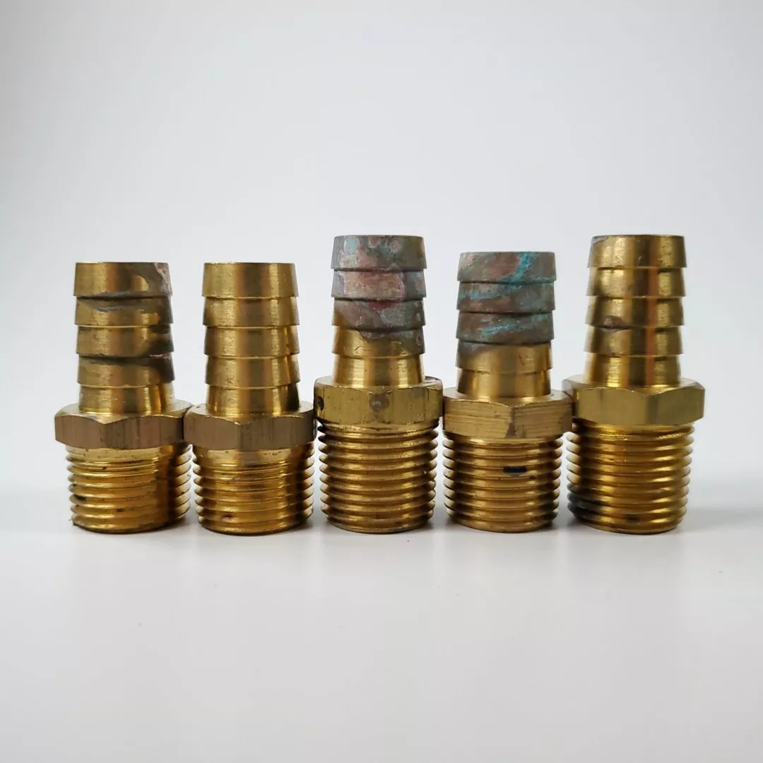 1-2-inch-male-npt-x-5-8-inch-hose-barb-straight-brass-fitting-lot-5 1/2 Inch Male NPT x 5/8 Inch Hose Barb Straight Brass Fitting - LOT OF 5