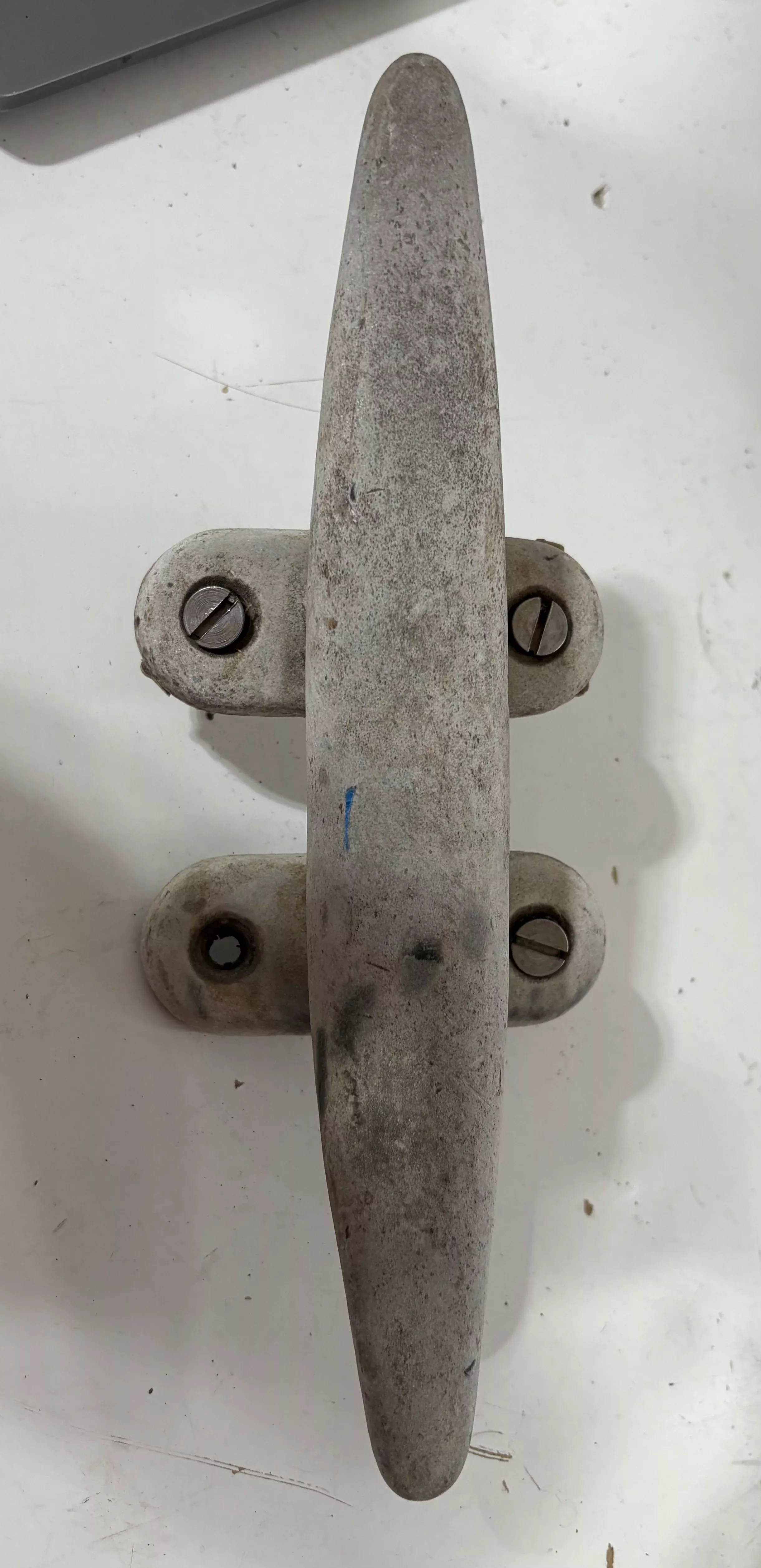 9 3/4" Aluminum Hollow Cleat