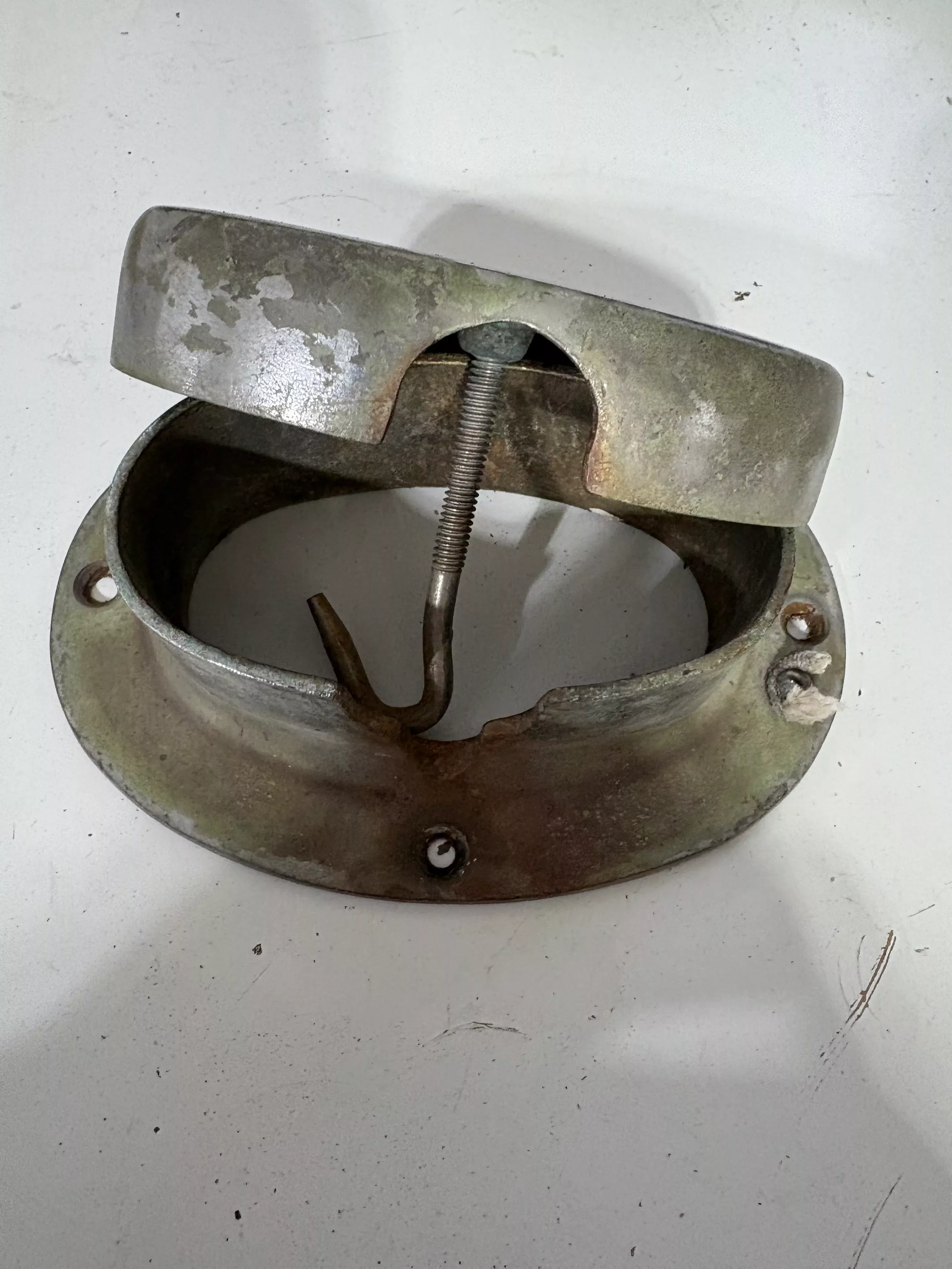 Bronze Anchor Hawse