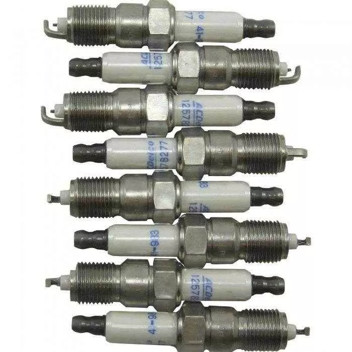 Crusader RP030009 Platinum Spark Plug Set for 8.1L Engines