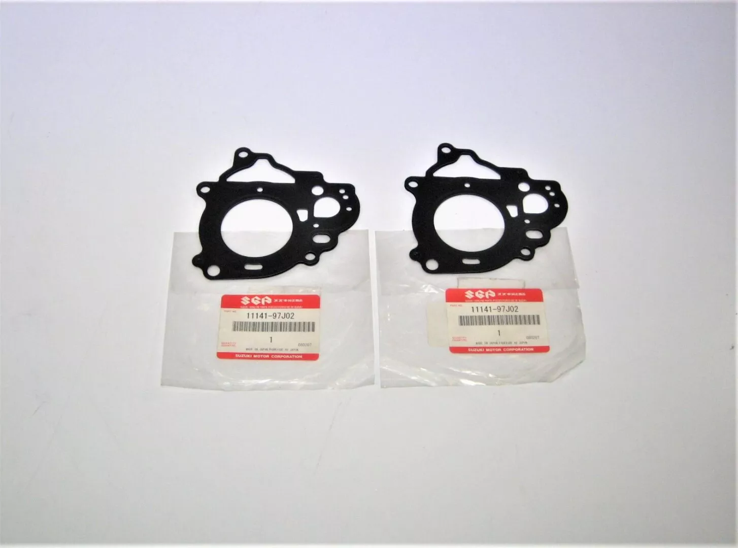 Suzuki 11141-97J02 *QTY 2* OEM ~NEW~ Marine 2.5HP Outboard Cylinder Head Gaskets