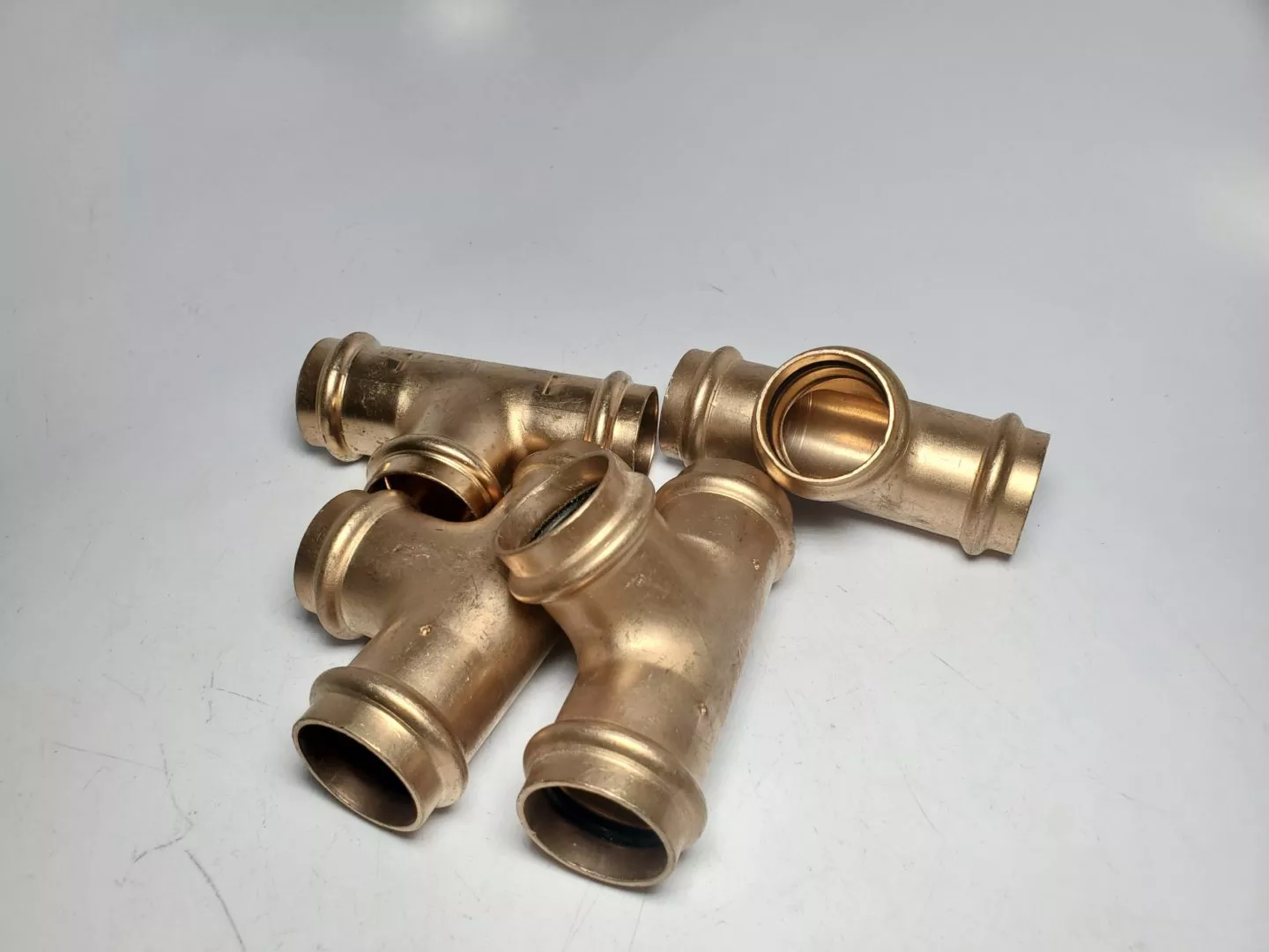 Viega SeaPress 0318 453497 - 28mm Copper/Nickel Press Conn Tee - LOT OF 4