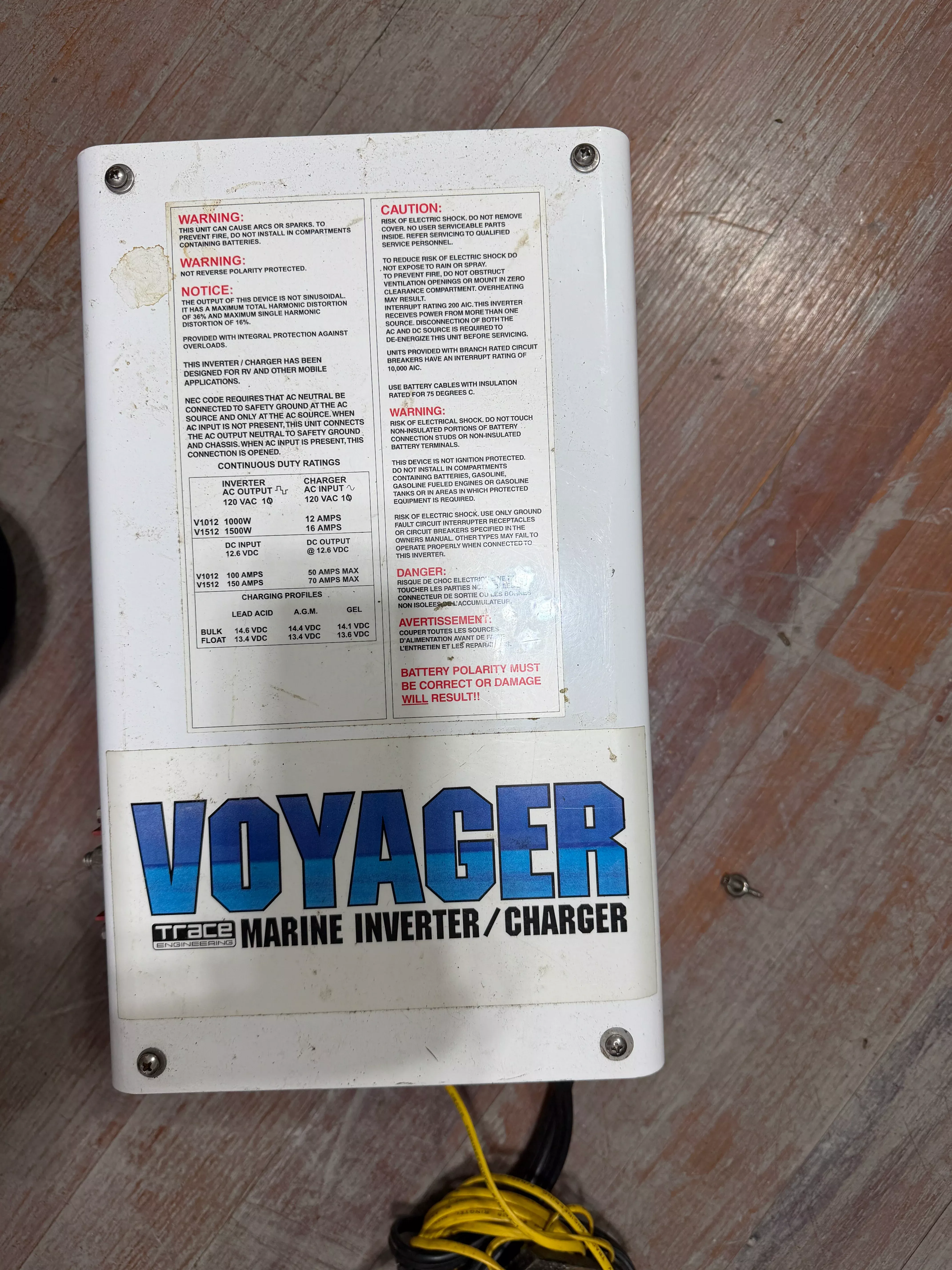 voyager-marine-inverter-charger-series-i-model-v1012 Voyager Marine Inverter/Charger Series I : MODEL V1012