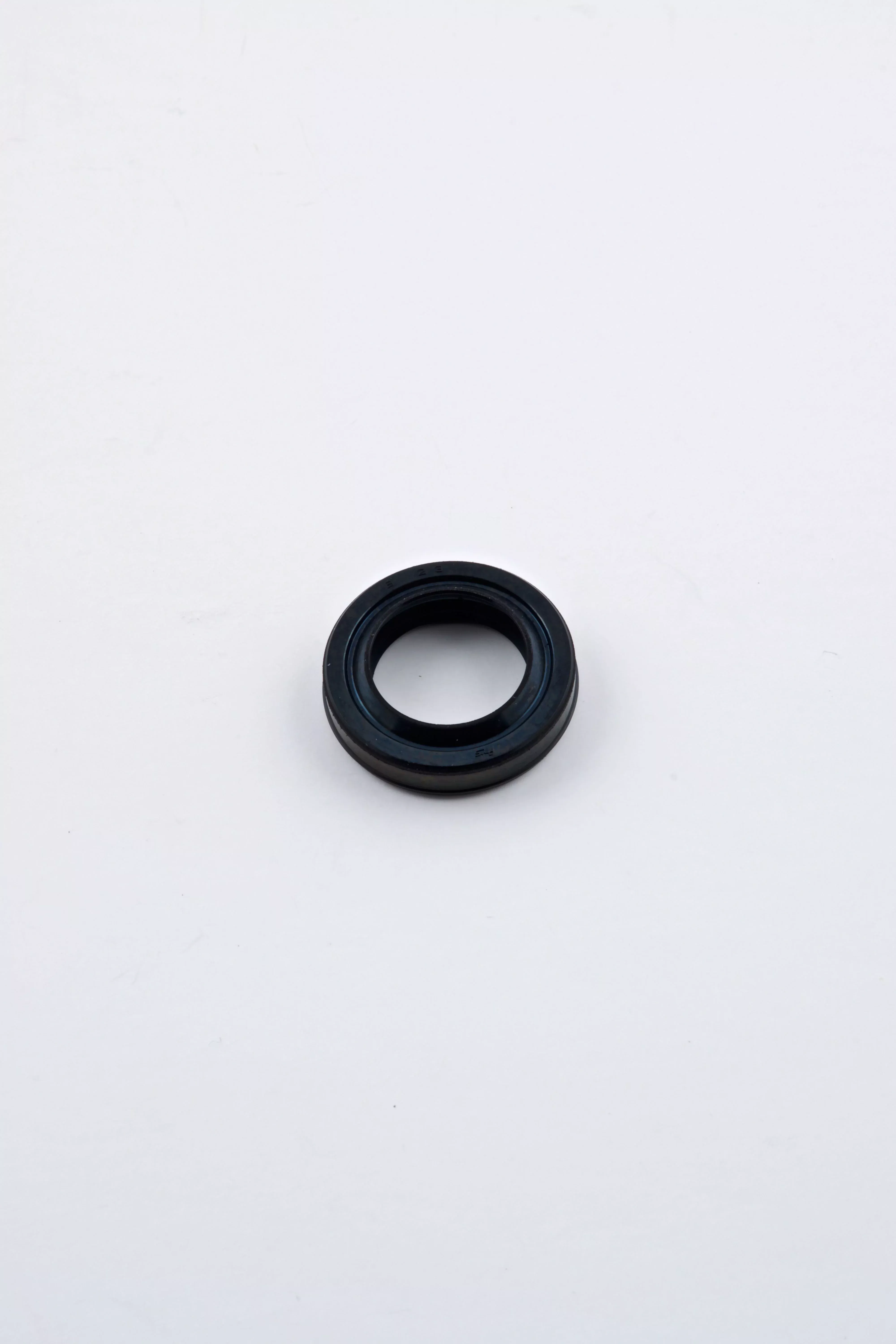 yamaha-60-70-90-trim-dust-seal-6h1-43822-10-00 Yamaha 60 70 90 Trim Dust Seal - 6H1-43822-10-00