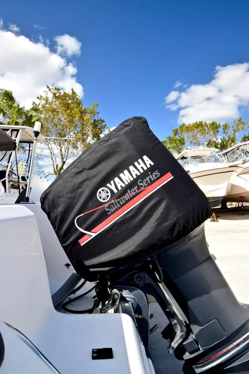 yamaha-saltwater-series-deluxe-outboard-motor-cowling-cover-mar-mtrc Yamaha Saltwater Series Deluxe Outboard Motor Cowling Cover - MAR-MTRC